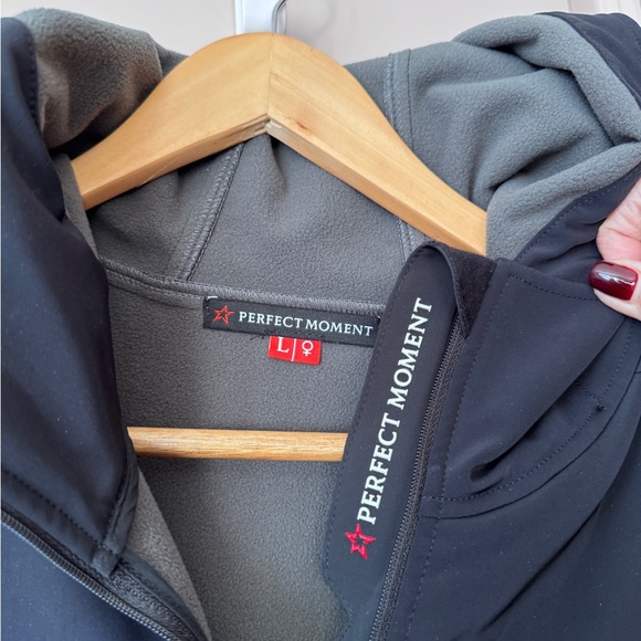 Perfect Moment Ski Suit - Picture 4 of 5